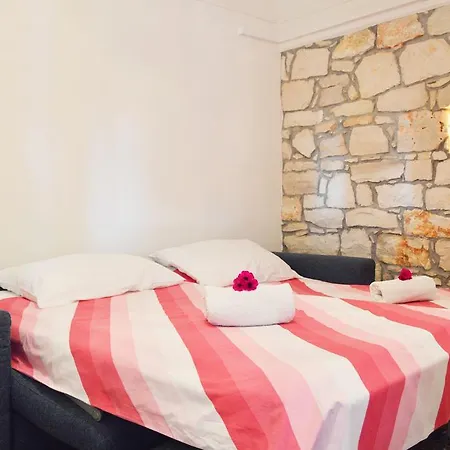 Giardino Apartment Umag Exterior photo